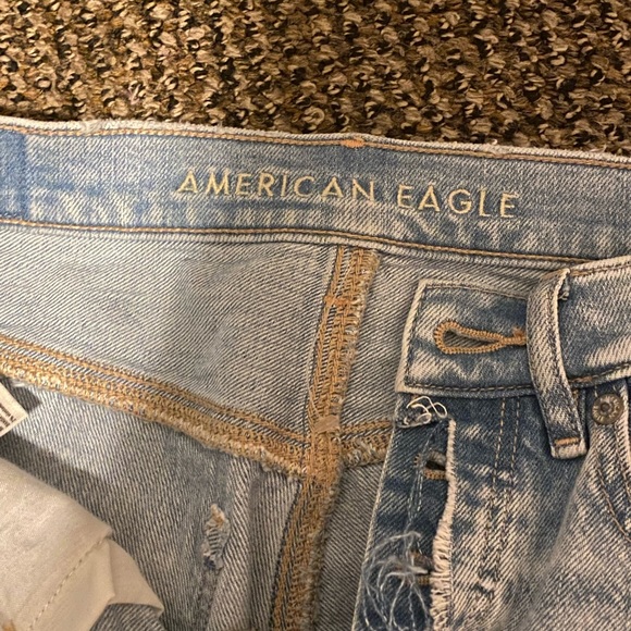 Junior American Eagle jeans size 0. - Picture 2 of 2